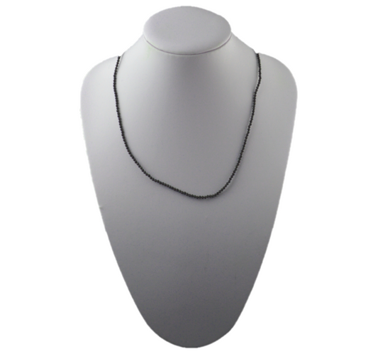 Discover the power of black spinel with our luxurious necklace!